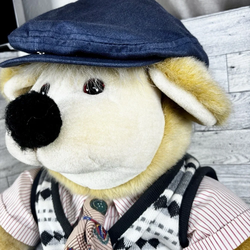 Linda Novick All Stuffed Up Bear. The Golfer Bear. 1991 Gold Silk Trimming 17 In